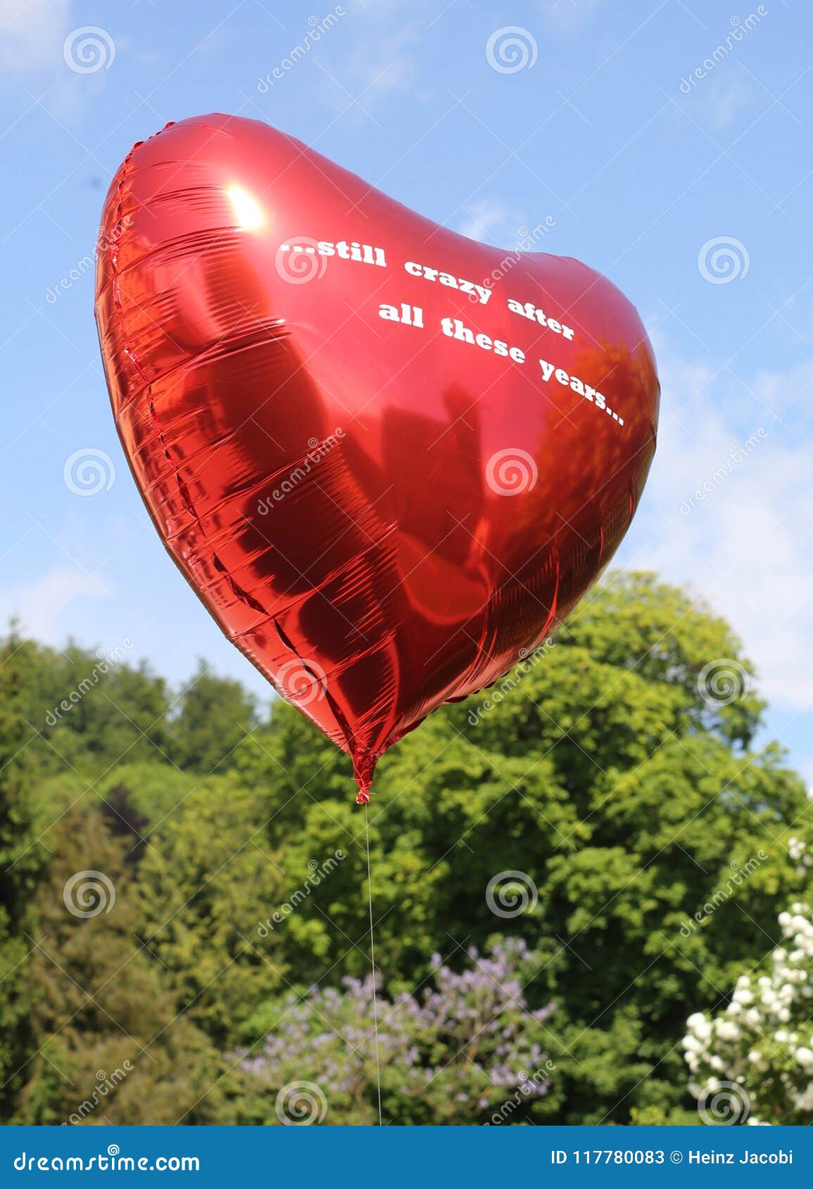 a red balloon with nice background Ã¢â¬Â¦still crazy after all these yearsÃ¢â¬Â¦